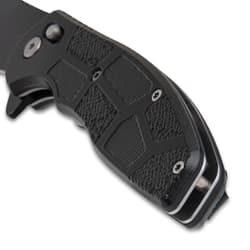 Delta Defender Pocket Knife handle close up