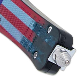 The black aluminum handle has crosshatching to make it grippy and it features the American flag and a glassbreaker pommel