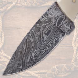 Close-up of Damascus steel blade pattern