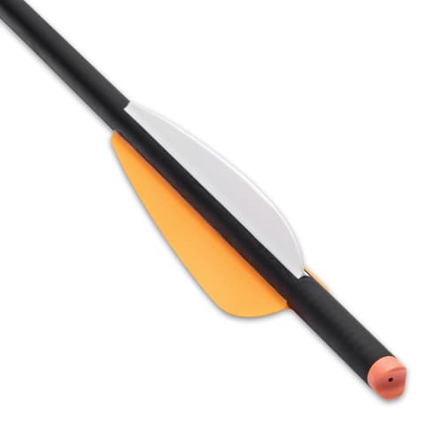 Each of the six, 20” bolts has a lightweight carbon shaft with a half-moon nock and bright, plastic fletching