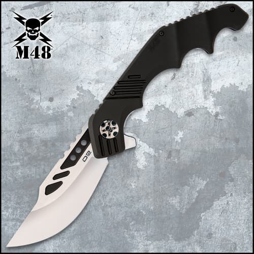 The M48 Warthawg Pocket Knife is everything that you’re looking for in a workhorse everyday carry, especially, if your every day is a tactical mission