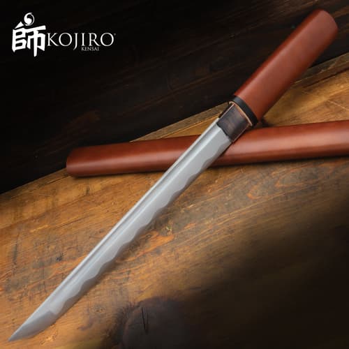 Crafted with supreme Samurai style, it’s ready to be the ultimate back-up weapon to the legendary katana