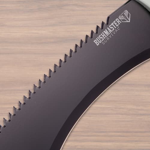 Easily carry the 18” overall machete in its zippered, nylon belt sheath