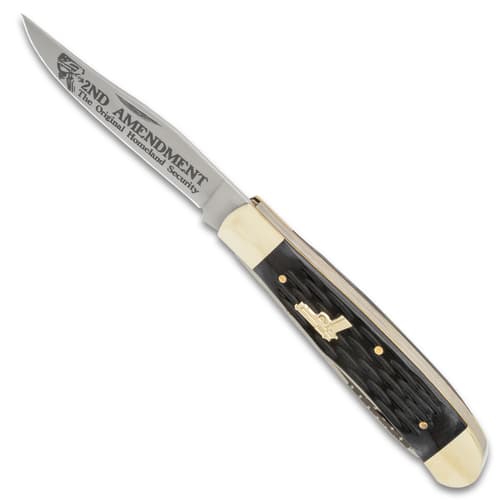 Second Ammendment Trapper Pocket Knife with only first blade open