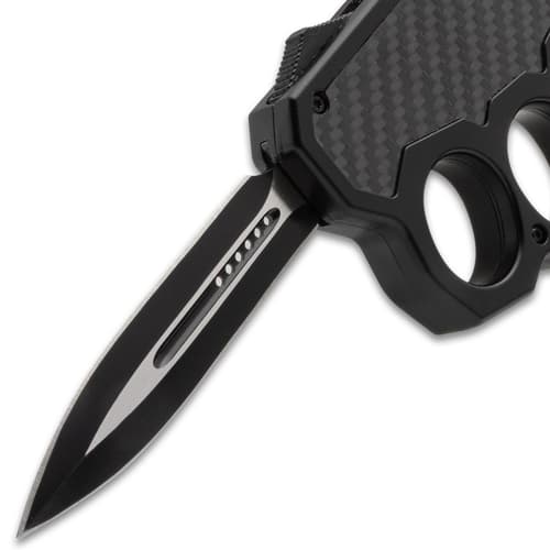 Carbon Edge OTF blade close up