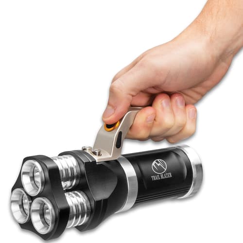 Trailblazer Flashlight With Super Bright White Lights - Weather-Resistant Aluminum Body, 800 Lumens - Length 6 1/2”