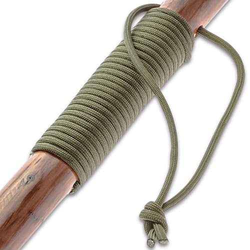 It has a 7-strand core and a 5/32” cord thickness, which is great for camping, emergencies, hiking, and outdoor activitie