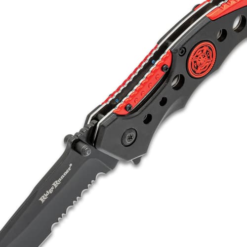 Ridge Runner Fireman Knife Black and Red alternate angle