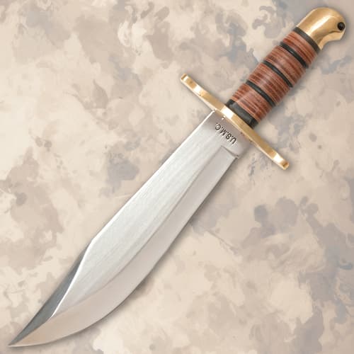 USMC knife with stainless steel blade and leather handle