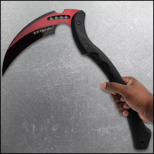 Karito Kama Red in hand