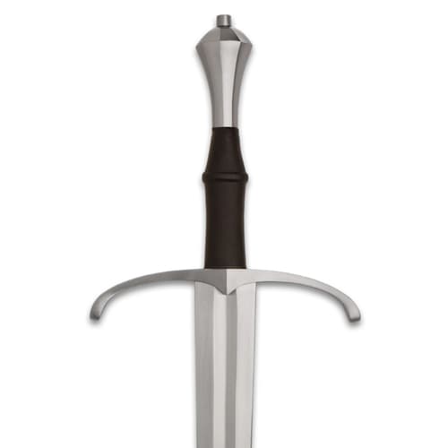 Sword hilt with curved guard