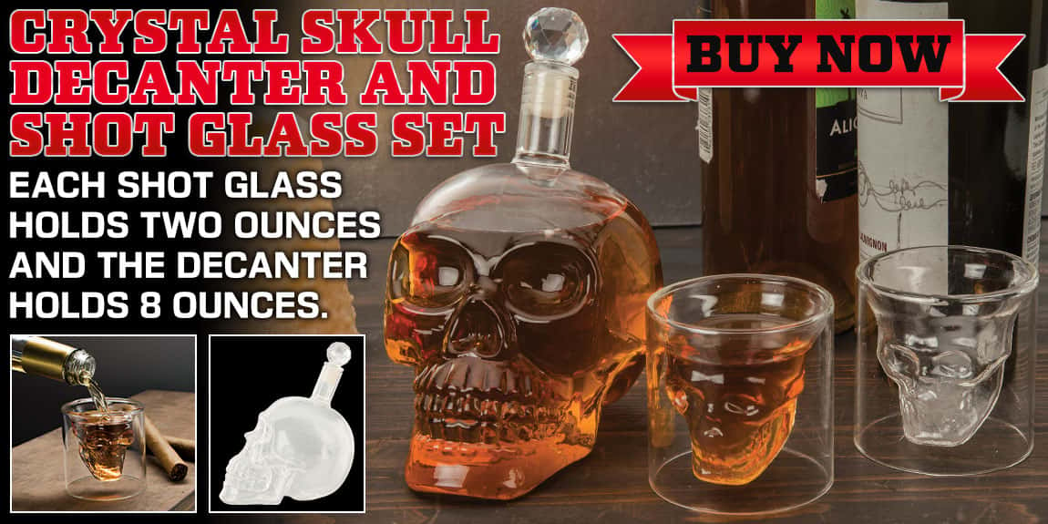Crystal Skull Decanter And Shot Glass Set