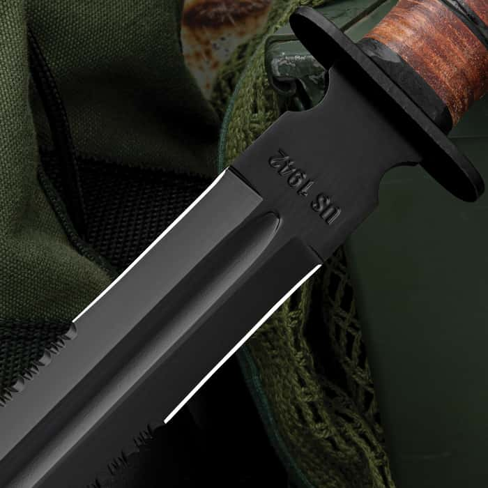 1942 Double Edge Marine Combat Sword With Sheath - BUDK.com