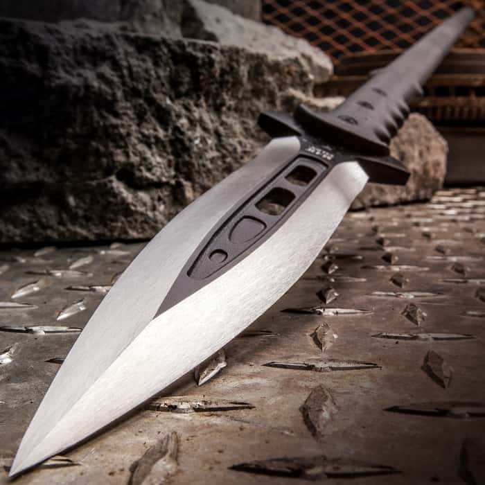 M48 Kommando Talon Survival Spear