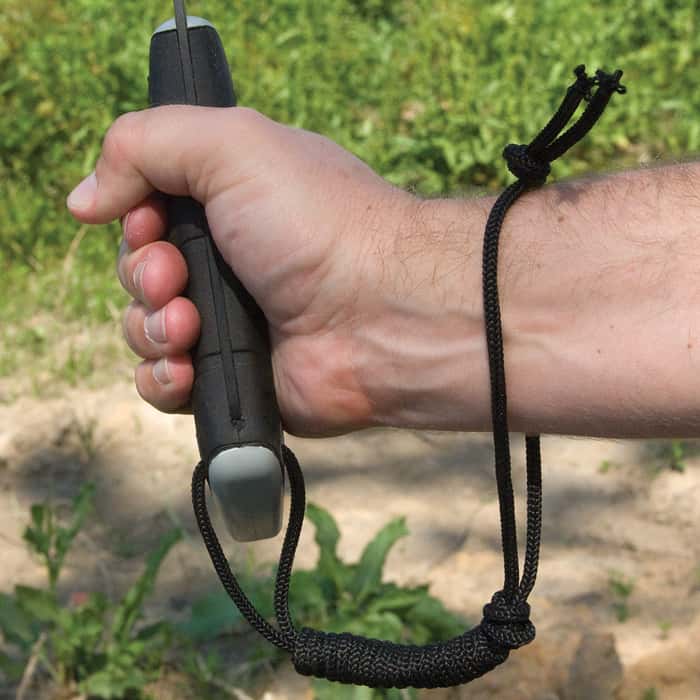 United Cutlery Colombian Machetes® Sawback Survival Machete