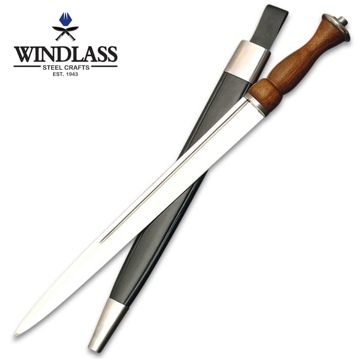 Circa 1500, this early type of dirk evolved from the kidney dagger and was the first step toward the ornate Scottish dirk