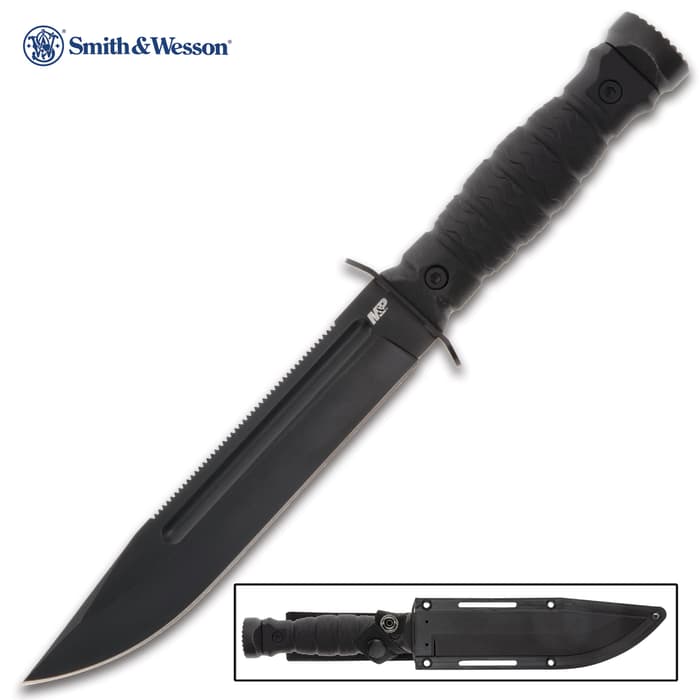 A modern twist on a classic design, the Smith & Wesson Special Ops fixed blades are ready for your toughest tasks