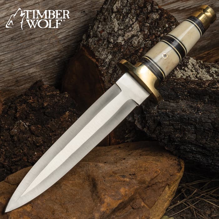 Attractive and heirloom-worthy, the Knights Templar Dagger is also sharp and capable