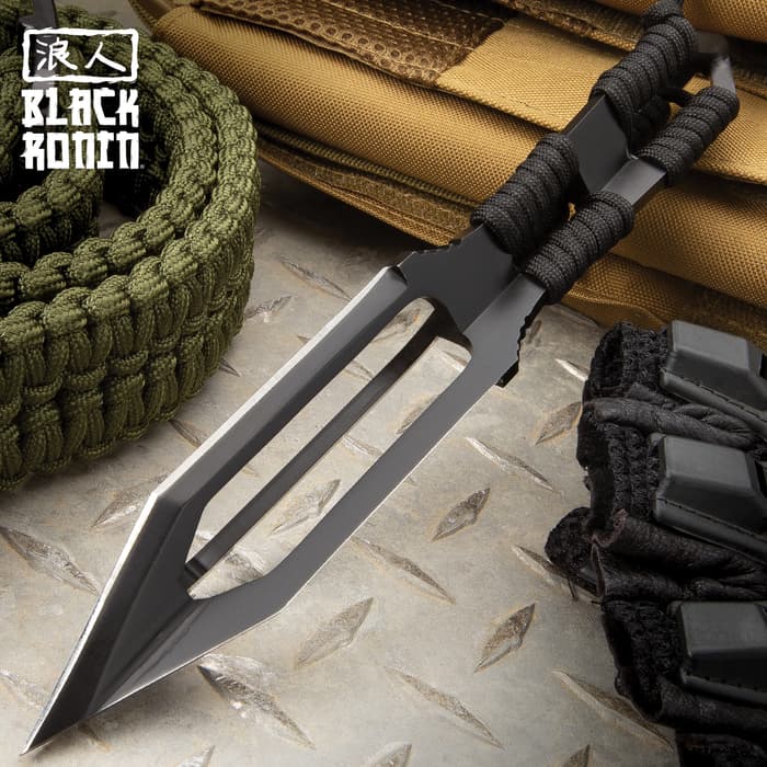 Black Ronin Tri-Edged Spear Head With Sheath - Stainless Steel Construction, Black Oxide Coating, Nylon Paracord Wrapping - Length 9”