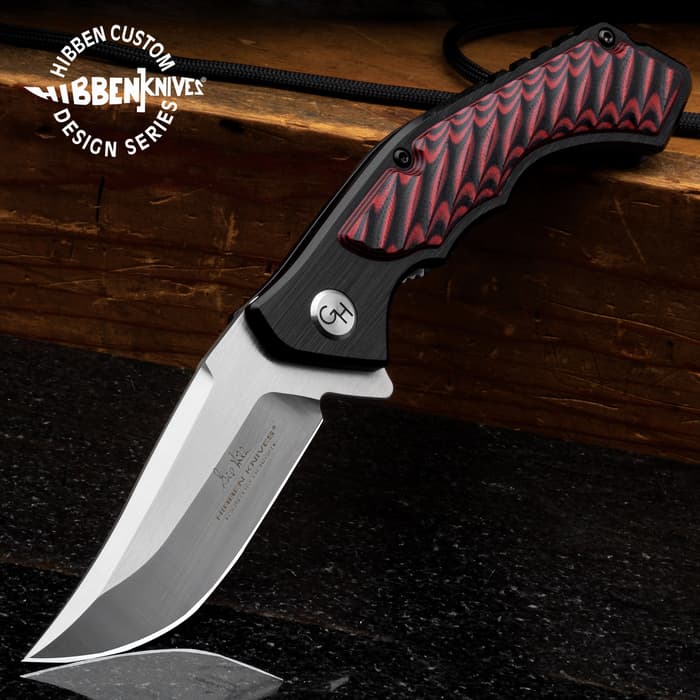 This knife is a masterpiece of technical design and visual appeal, making it an absolute must-have for your collection
