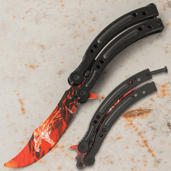 Perfect your flipping moves in fierce style with our Howling Butterfly Knife Trainer or use for martial arts performances