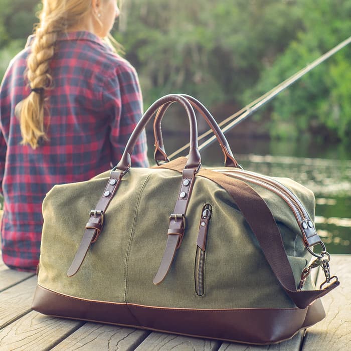 Outback Traveler Green Duffle Bag - Canvas Construction, Soft Lining, Spacious Interior, Leather Accents, Multiple Pockets, Metal Hardware