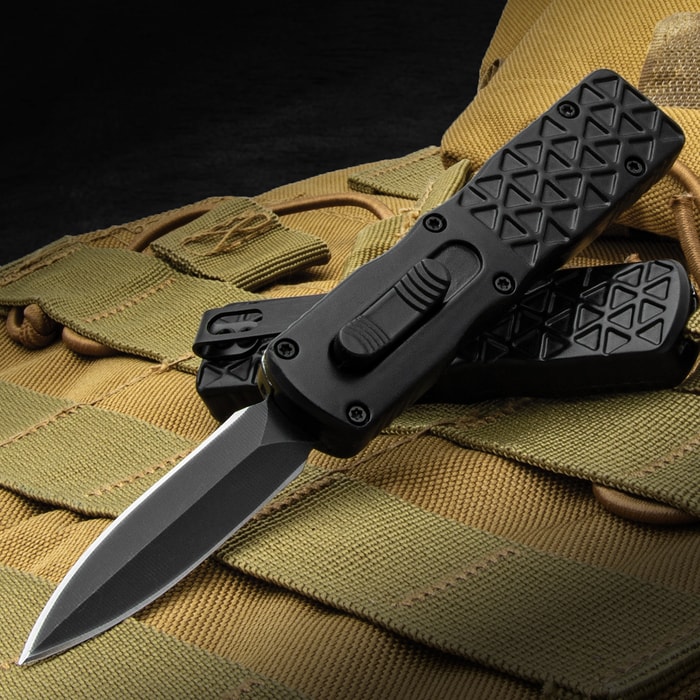 Full image of the ShadowMaster Mini OTF Automatic Knife open and closed.