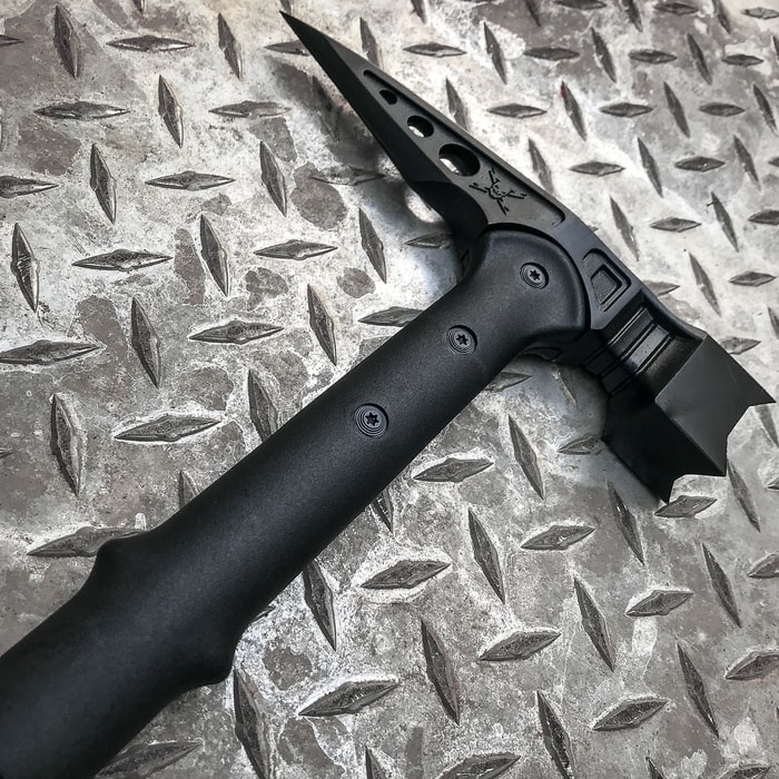 The M48 Tactical War Hammer from United Cutlery is the hammer/axe combination!