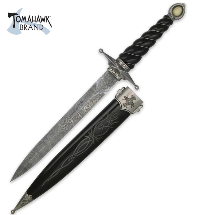 Knights Etched Dagger