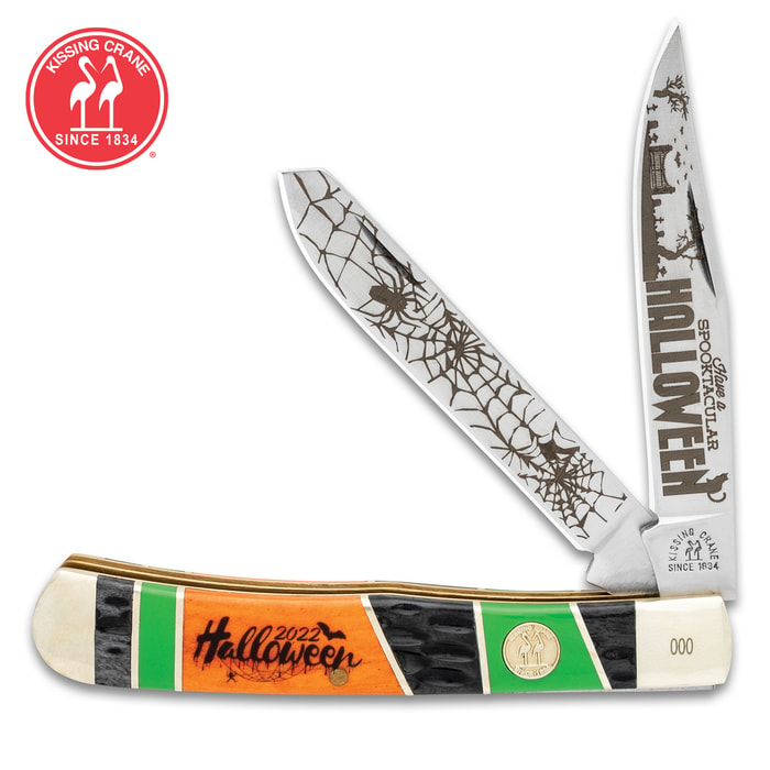 The Kissing Crane 2022 Halloween Trapper Knife has Halloween-themed artwork