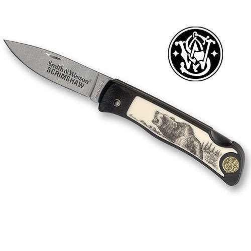 Smith & Wesson Growling Bear Scrimshaw Folding Knife