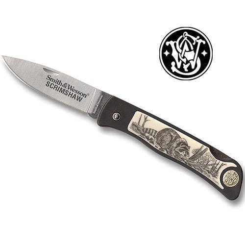 Smith & Wesson Coon Scrimshaw Folding Knife