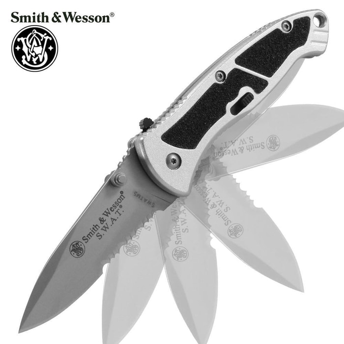 Smith & Wesson SWAT Assisted Opening Pocket Knife Serrated