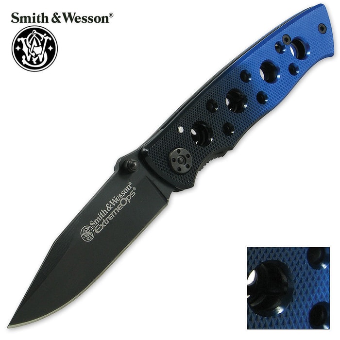Smith & Wesson Extreme Ops Tactical Serrated Folding Knife