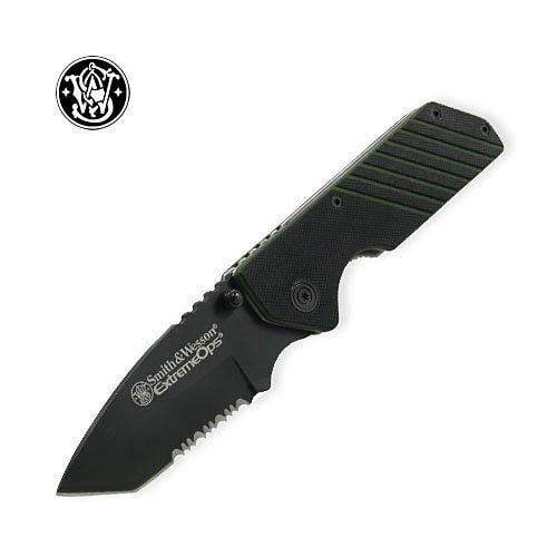Smith and Wesson Extreme Ops Tanto Serrated Folding Knife