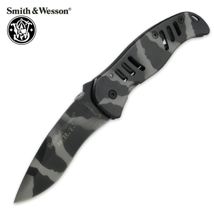 Smith & Wesson Frame Camo Recurve Drop Point Folding Knife