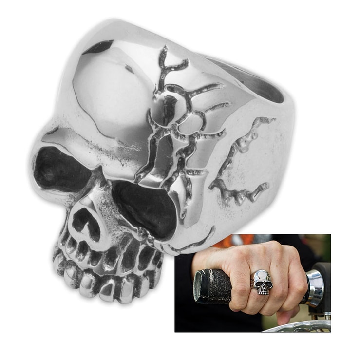 Cracked Dead-Eyed Skull Ring