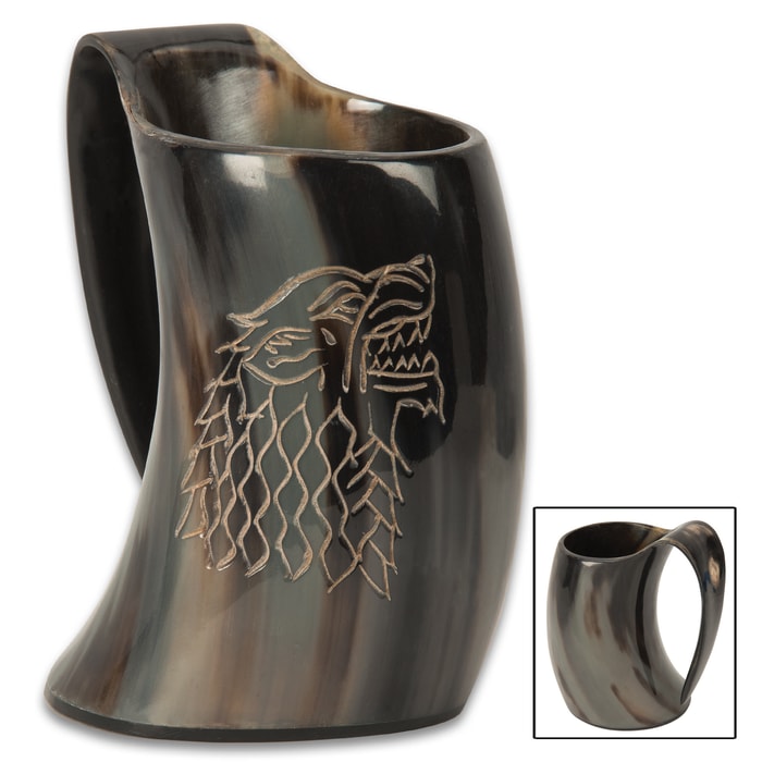 Genuine horn drinking horn with hand carved wolf