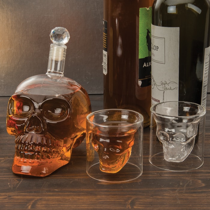 You just can’t pass up this awesome Crystal Skull decanter and shot glass set as an conversation piece for your bar