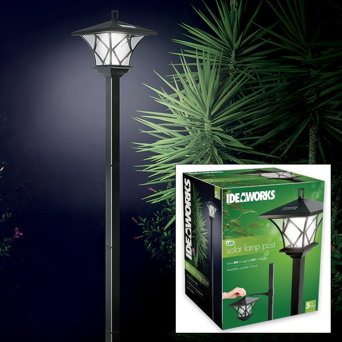 Ideaworks Solar LED Lamp Pole