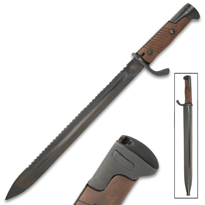 When you’re looking for high-quality, accurate militaria reproductions to add to your collection, this is the only place to be