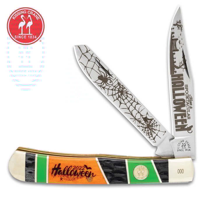 The Kissing Crane 2022 Halloween Trapper Knife has Halloween-themed artwork