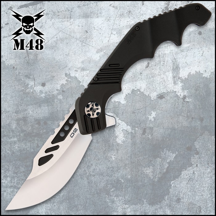 The M48 Warthawg Pocket Knife is everything that you’re looking for in a workhorse everyday carry, especially, if your every day is a tactical mission