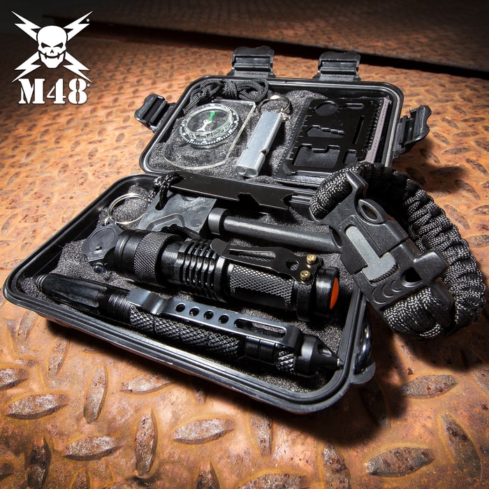 M48 Survival Kit - Weatherproof Padded Case, Flint And Striker, Keychain Light, Tactical Pen, Mini Flashlight, Multi-Function Paracord Bracelet