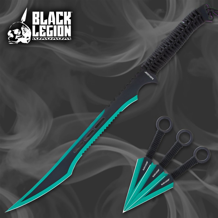 The Black Legion Emerald Ninja Set is sharp and ready-for-action, giving you a sword and kunai knives as back-up weapons