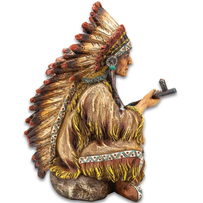 native-american-chief-with-peace-pipe-sculpture