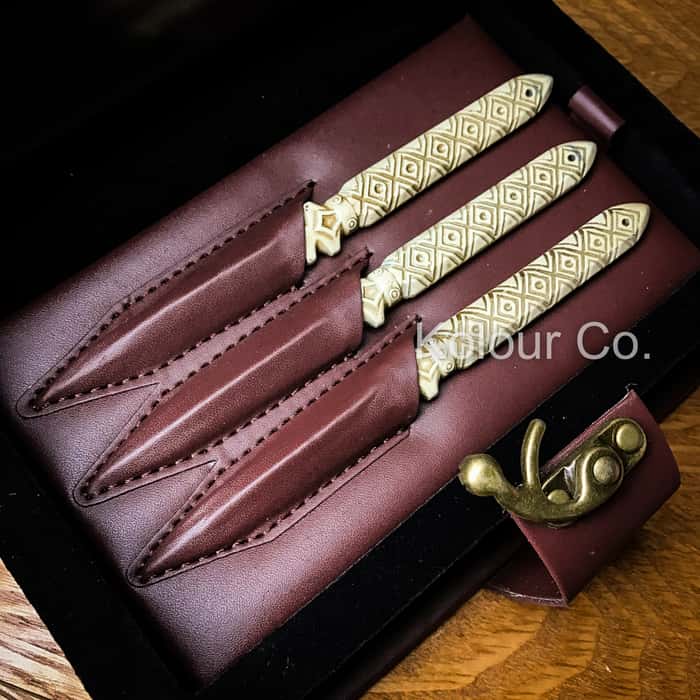  Assassin s  Creed Aguilar s Throwing Knife  Replica Set 