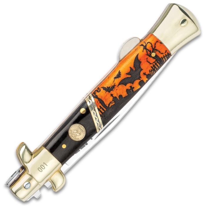 Kissing Crane 2018 Halloween Stiletto Knives & Swords At